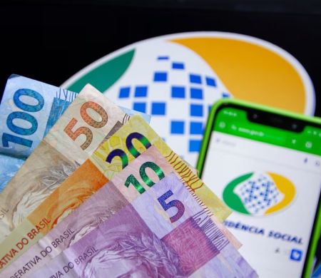 Pagamento do 13º salário antecipado do INSS começa nesta semana