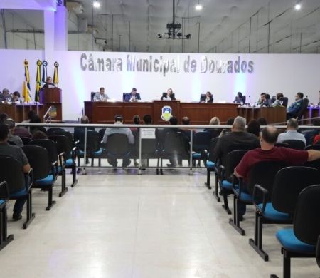 Câmara aprova projeto para enfrentar o pânico do assédio em Dourados