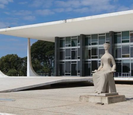 Moraes vai relatar ação da AGU para manter decreto do IOF