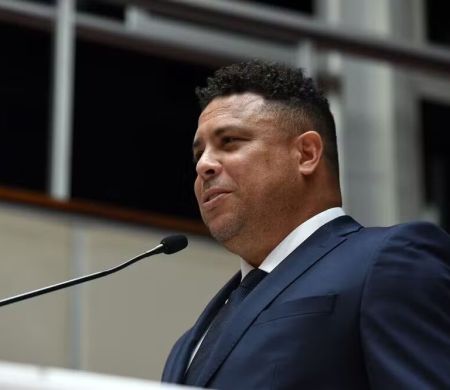 SAF é única saída para o Corinthians, afirma Ronaldo Nazário 