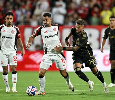 Flamengo fecha primeira fase do Mundial com empate contra o Los Angeles