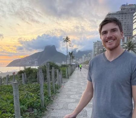 Jornalista americano é atendido de graça e exalta o SUS 