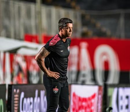 Vitória demite o técnico Thiago Carpini após 1 anos e 2 meses 