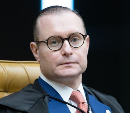 Zanin marca para hoje o julgamento da decisão de Moraes sobre Bolsonaro