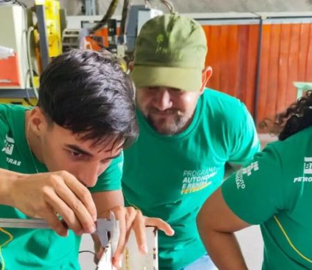 Cerca de 66,5% dos jovens deixaram o Bolsa Família em 12 anos