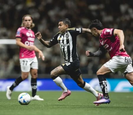 Atlético-MG bate Del Valle com gol e Hulk e vai à final da Sul-Americana