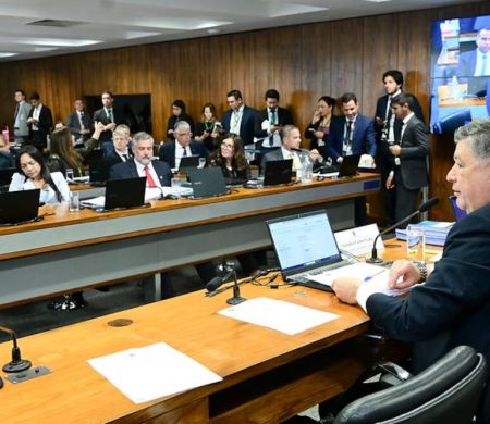 Ex-coordenador do INSS e empresário investigado depõem na CPMI