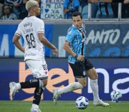 Grêmio derrota o Vasco e respira no Campeonato Brasileiro