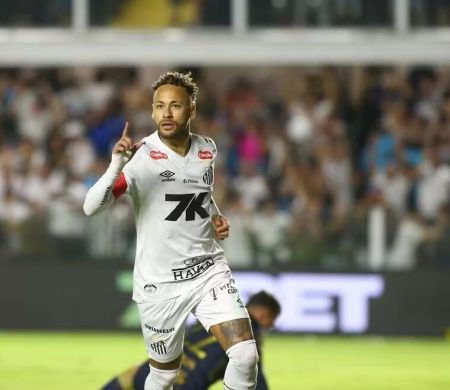 Alerta financeiro faz Santos rever valores para renovar com Neymar