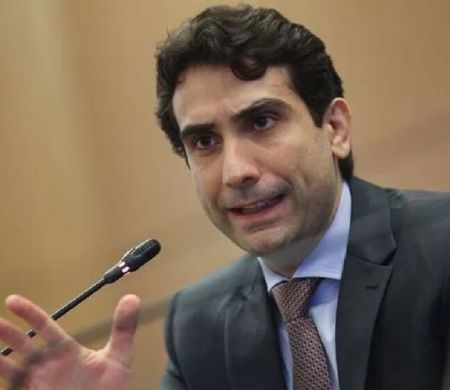 Galípolo pede no Senado o avanço da PEC do Banco Central