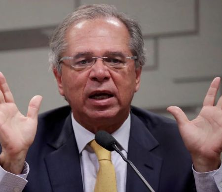 Tarifar o mundo inteiro foi inabilidade de Trump, disse Pauo Guedes 