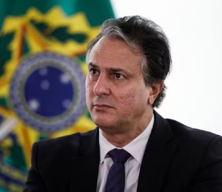 CNE veta pós-graduação emitida por faculdades via cursinhos on-line