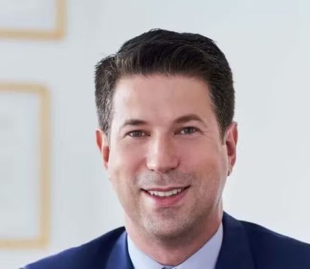 Professor da USP é preso nos EUA após tiros de chumbinho perto de sinagoga