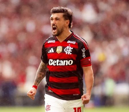 Arrascaeta é escolhido como craque do Prêmio Brasileirão 2025