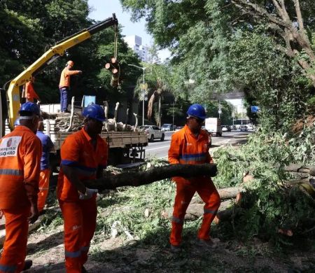 São Paulo amanheceu hoje com 1,5 milhão imóveis sem energia após vendaval