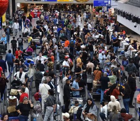Aéreas cancelam 100 voos nesta quinta em SP após vendaval histórico&nbsp;