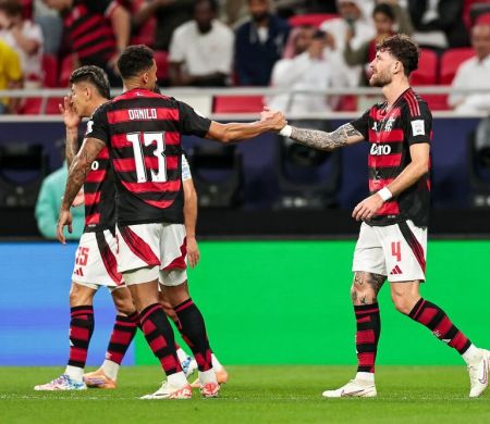 Flamengo bate Pyramids e enfrenta PSG na final do Intercontinental