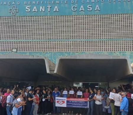 Paralisação parcial dos trabalhadores cancela visitas na Santa Casa