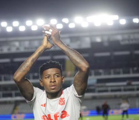 De forma oficial, Inter anuncia a venda do zagueiro Vitão para o Flamengo