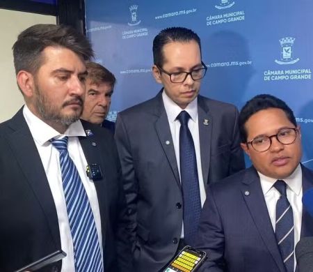 Em sessão extraordinária, vereadores derrubam aumento da taxa do lixo&nbsp;