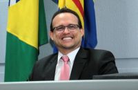 Mesa Diretora da Câmara empossa hoje o suplente Doutor Lívio Viana