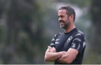 Botafogo fica próximo de número mágico de Artur Jorge para título brasileiro