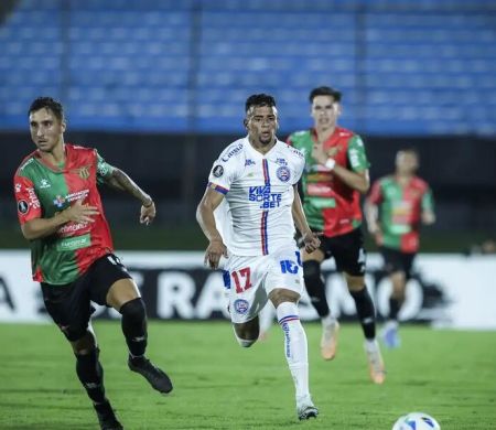 Bahia segura 0 a 0 contra Boston River e decide em Salvador 