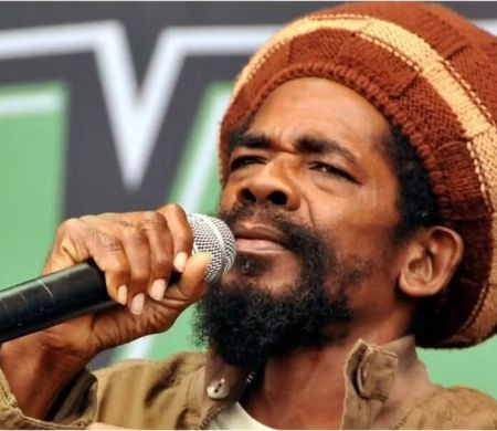 Morre aos 65 anos na Flórida (EUA), Cocoa Tea, ícone do reggae