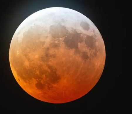 'Lua de Sangue' pôde ser vista em várias partes do mundo