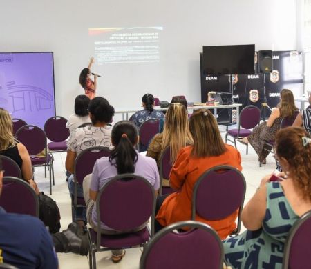 Prefeitura capacita servidores da Casa da Mulher Brasileira 