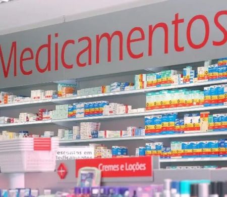 Permitir farmacêutico prescrever medicamento é criticado por entidades