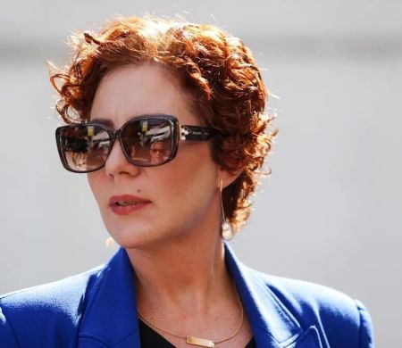 Nunes Marques pede vista e adia julgamento de Carla Zambelli no STF
