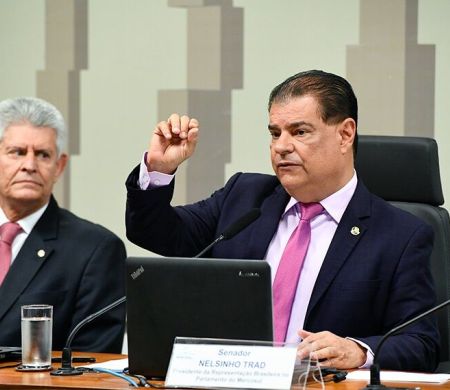 Parlasul discute proposta de Nelsinho Trad para criar aeroporto binacional