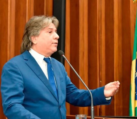 Deputados aprovam reajuste de 5,06%, mas cobram fim da desigualdade nos salários da Educação