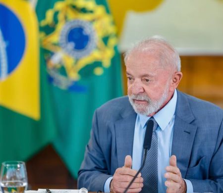 Presidente Lula janta com Putin na Rússia nesta quinta-feira