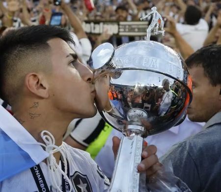 Um dos desejos de Textor para o Mundial é o retorno de Thiago Almada ao Botafogo