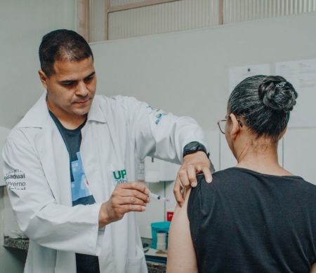 Capital ultrapassa médias estadual e nacional de vacinação contra gripe