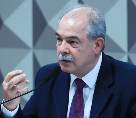 BNDES amplia em R$ 300 bi investimentos na Nova Indústria Brasil