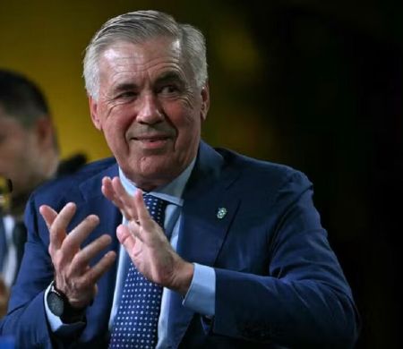 Ancelotti vai ver jogos de Botafogo e Flamengo pela Libertadores