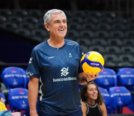 Seleção feminina de vôlei estreia contra República Tcheca na Liga das Nações 