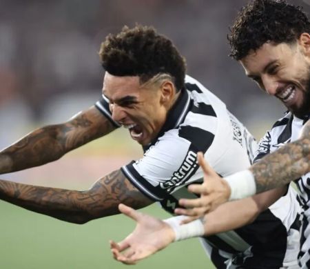 Na despedida de Igor Jesus, Botafogo vence Ceará e entra no G6 do Brasileirão