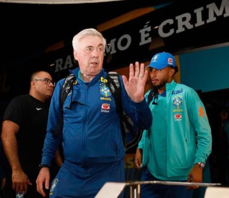Ancelotti prepara estreia com nova formação e encerra esquema herdado de Tite