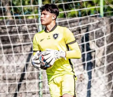 Bruninho Samudio vai à Europa pela 1ª vez com sub-15 do Botafogo