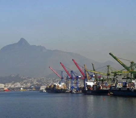 Balança comercial tem superávit mais baixo em três anos