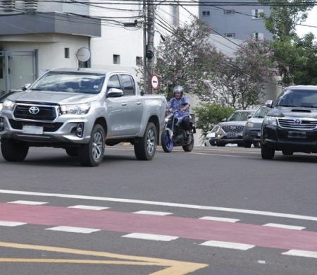 Prazo para licenciar veículos com placas finais 4 e 5 em MS termina em junho