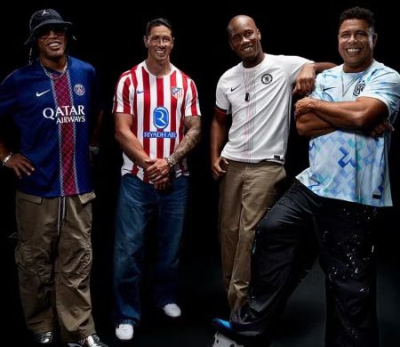 Ronaldinho, Fernando Torres, Fenômeno e Drogba lançam camisas da próxima temporada