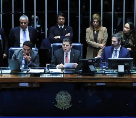 Número de deputados sobe para 531 e pressão sobre cofres públicos aumenta