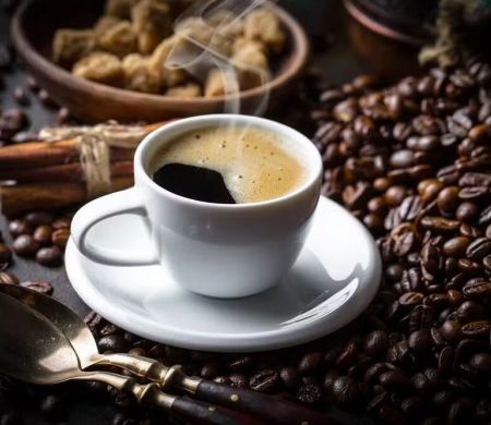 Preço do café sobe 81% em um ano, mas começa a cair no campo