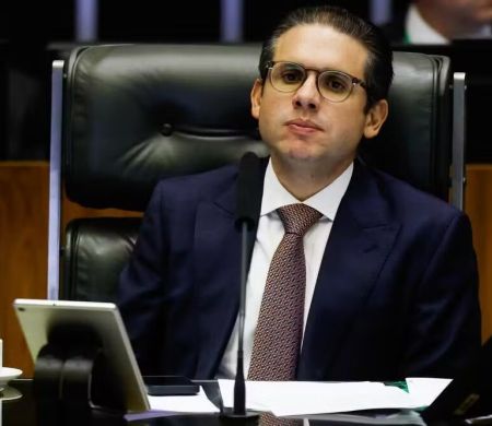 Motta diz que não traiu o Planalto ao defender derrubada do IOF 