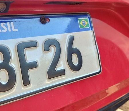 Tem início hoje o prazo para licenciar veículos com placa final 6 